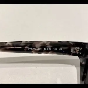 *NEW* DKNY Bold Sunglasses *Never worn* Dkny | Accessories | New Dkny Bold Sunglasses Never Worn  main image 4